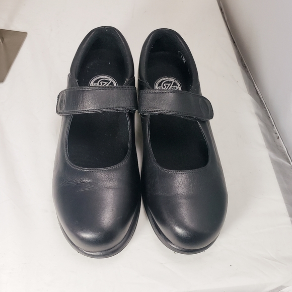 Dr Zen Therapeutic Shoes - Picture 5 of 10